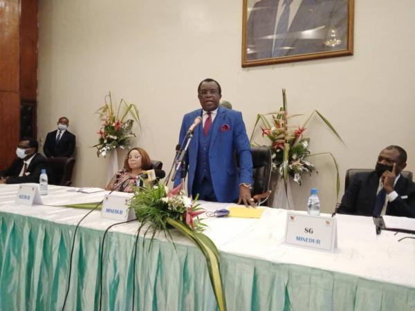 Ministre Laurent Serge Etoundi Ngoa- Minedub.